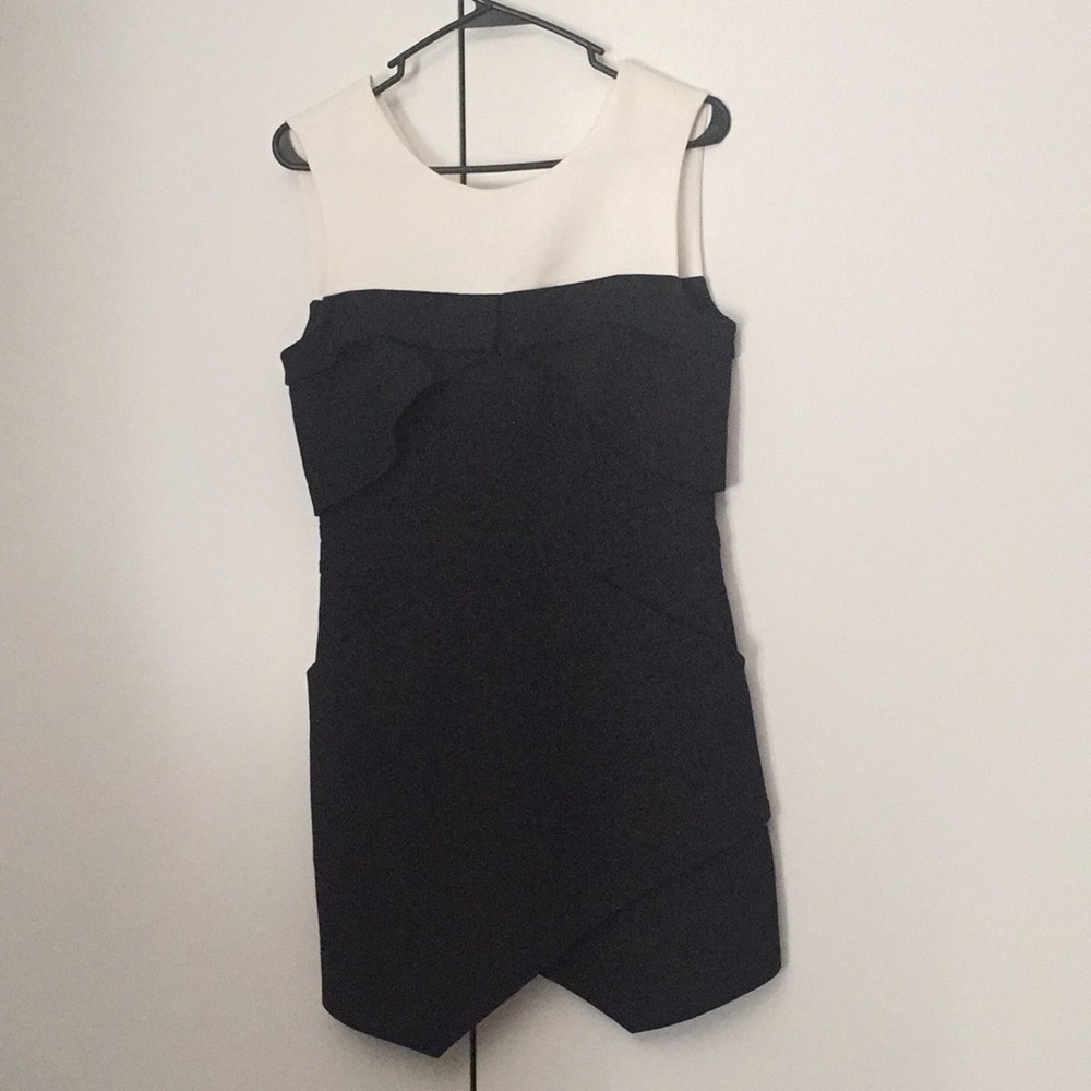 BCBG MAXAZRIA Black & White cocktail dress – NWT!